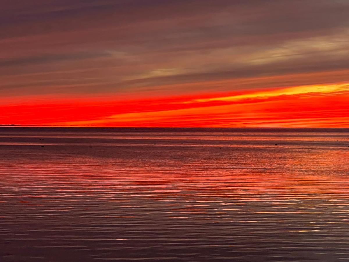 The Beachside Sylvan Beach Esterno foto